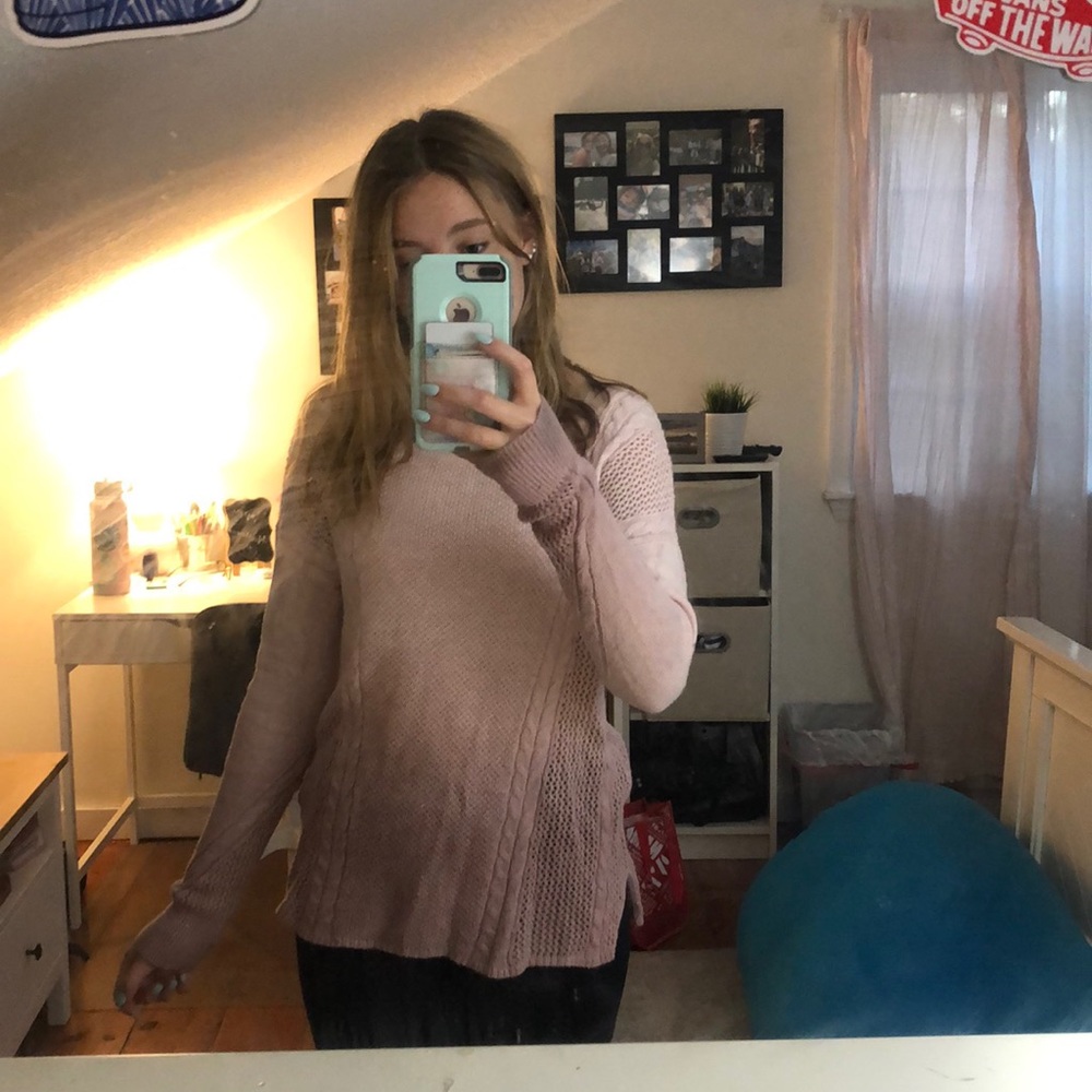 sweater - Picture 3 of 3